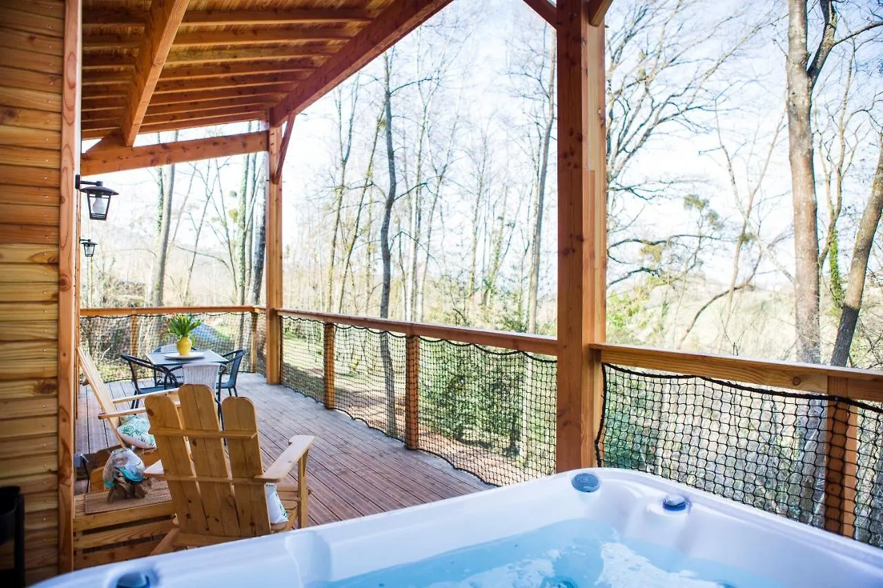 Cabane-spa Les Hauts de Monségu en Ariège Rimont 0*,  France